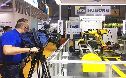 第二屆進博會俄羅斯國家電視臺拍攝滬工意大利CEA展位 第二屆進博會俄羅斯國家電視臺拍攝滬工意大利CEA展位