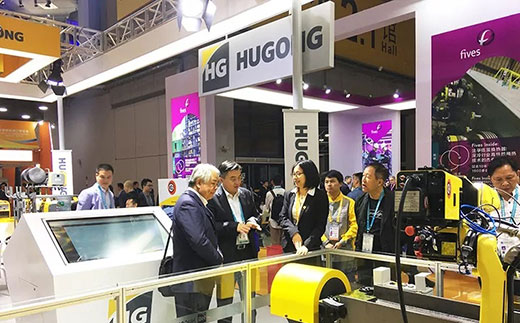 第二屆進博會廣東省茂名市常務(wù)副市長蒞臨滬工意大利CEA展位 第二屆進博會廣東省茂名市常務(wù)副市長蒞臨滬工意大利CEA展位